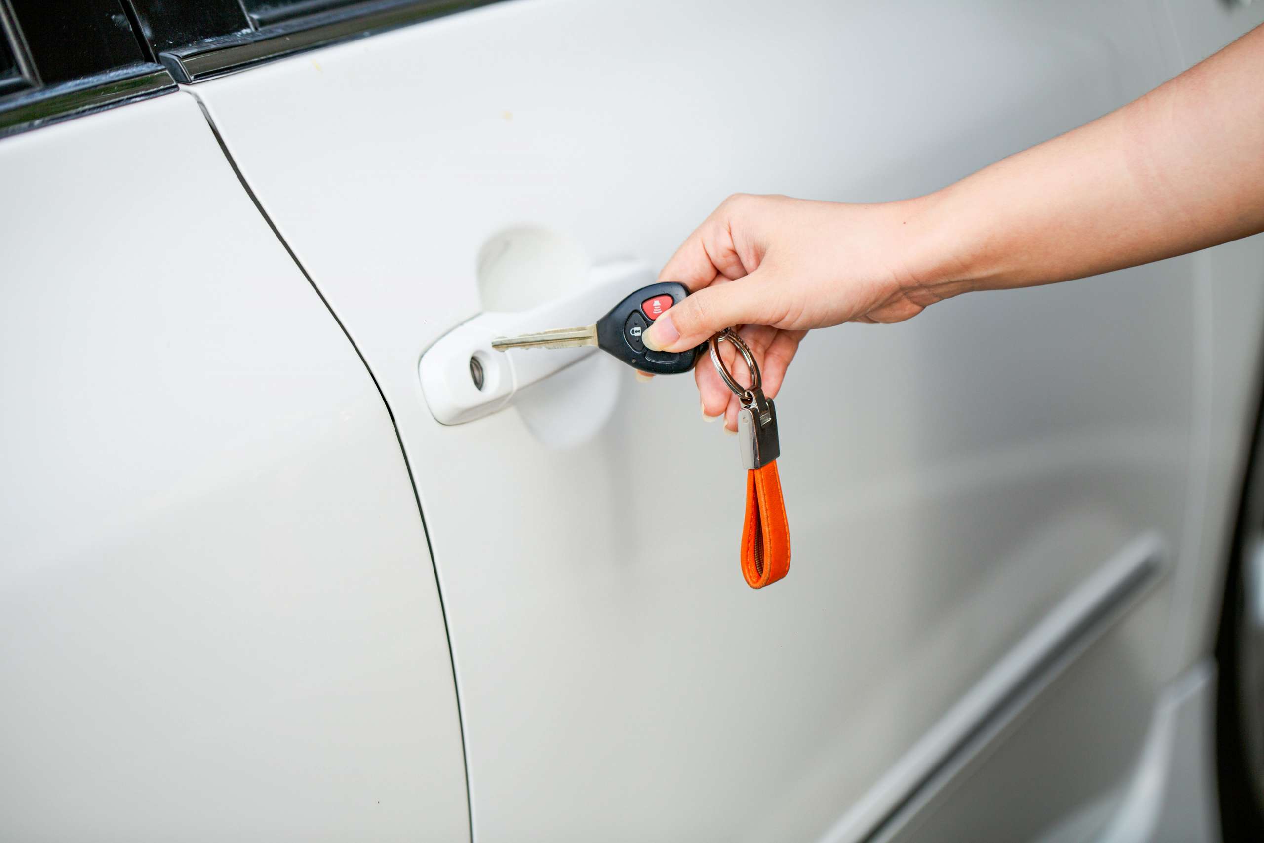 automobiliu supirkimas pardavimas UAB Deviro